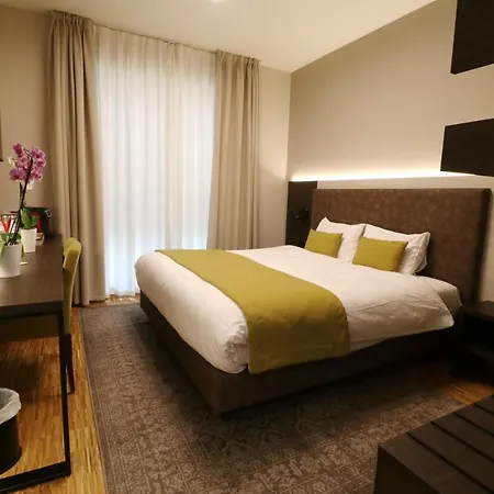 Threeland Hotel-2