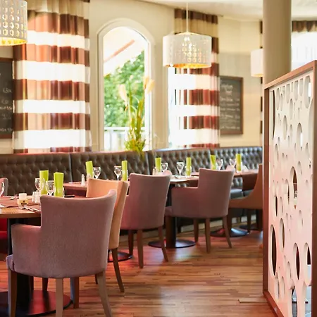 Threeland Hotel-3